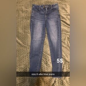American eagle blue jeans
